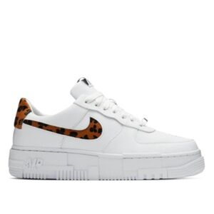 Nike Women's Air Force 1 AF1 Pixel SE